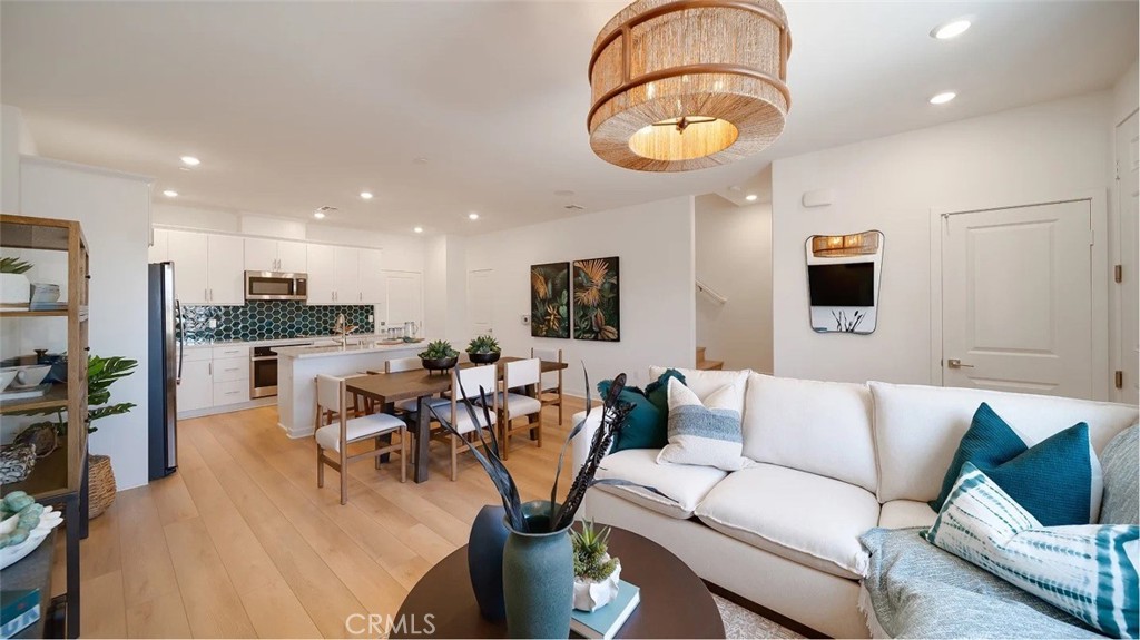 3176 Homestead Paseo — photo