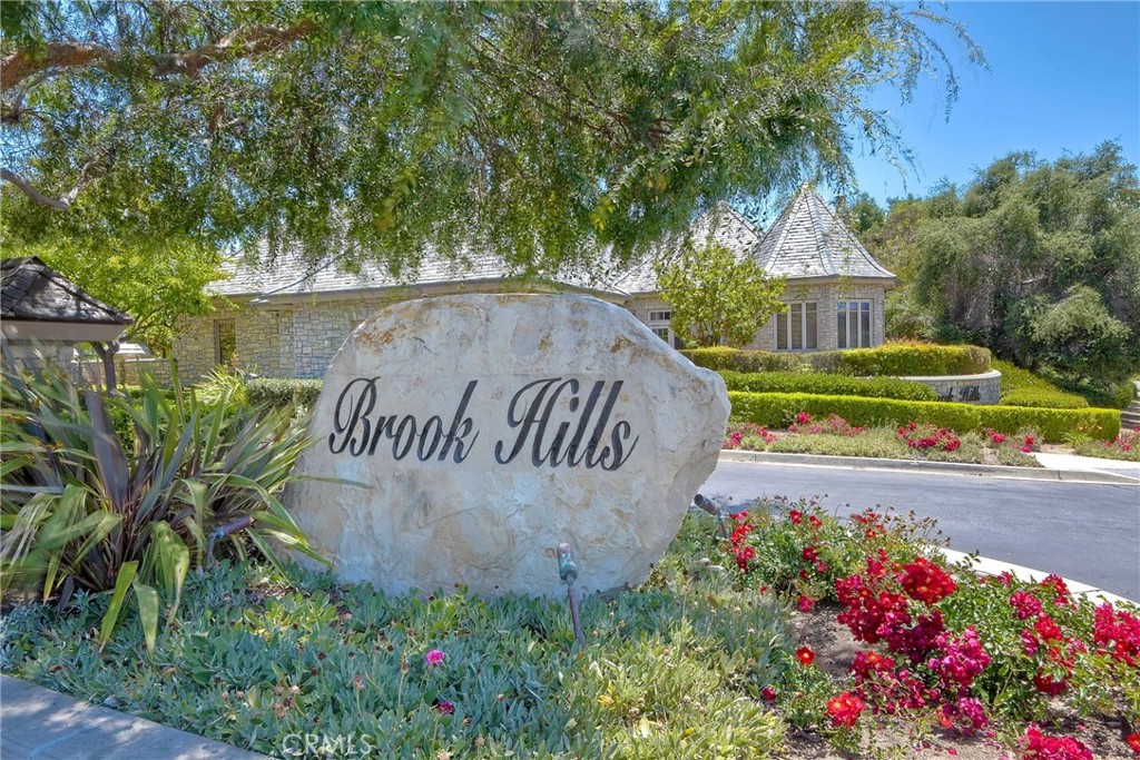 1964 Tracy Court — photo