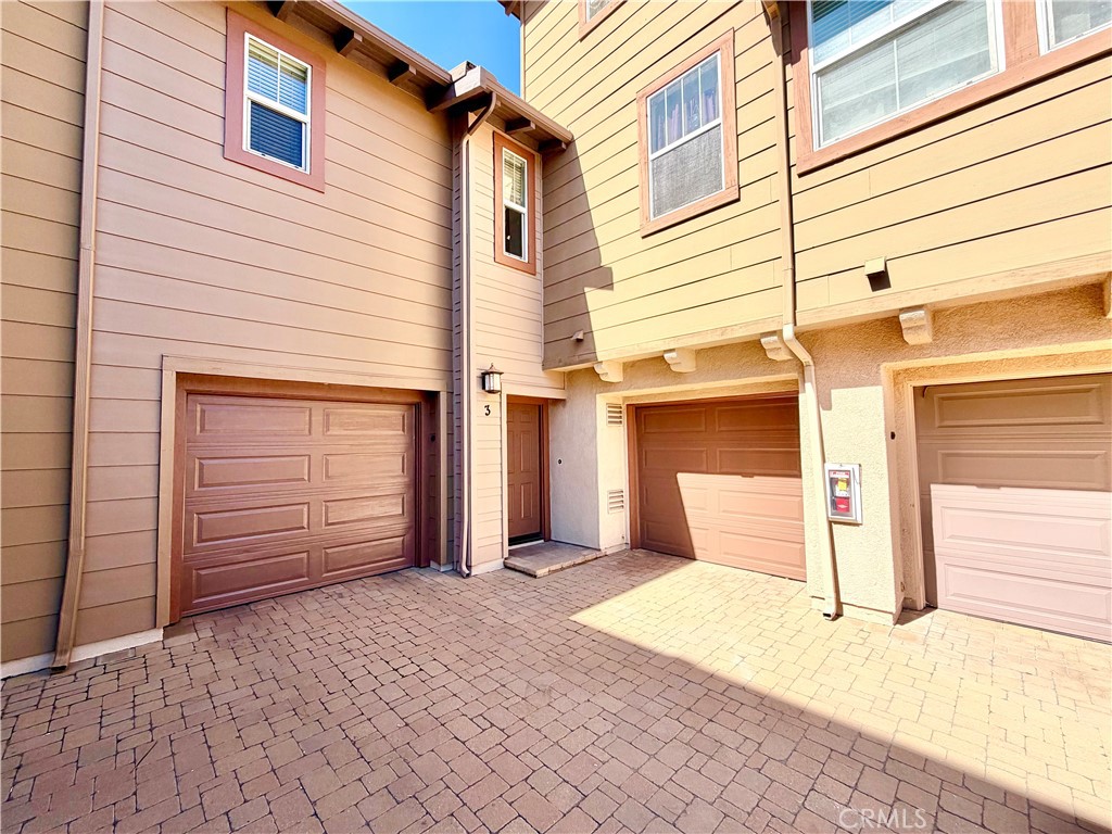 24685 Ridgewalk Street 3 — photo
