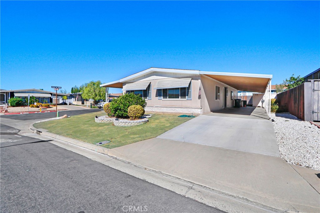39010 Calle De Amor — photo