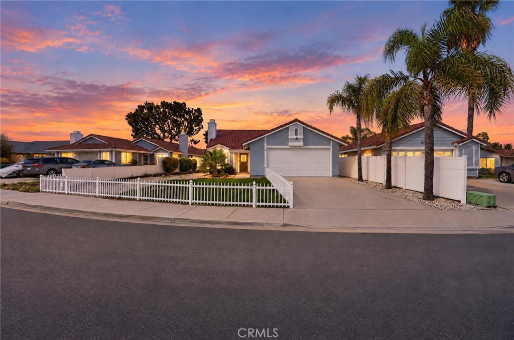 39427 Canyon Rim — photo