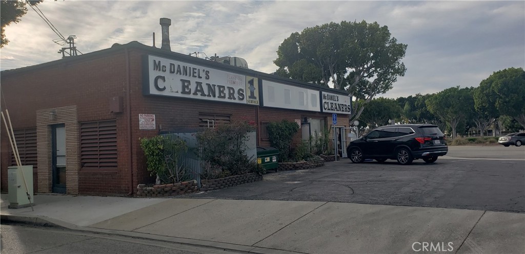 Ramona Blvd. — photo