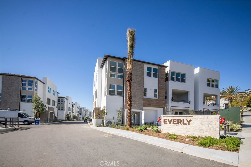 2739 Everly Drive — photo