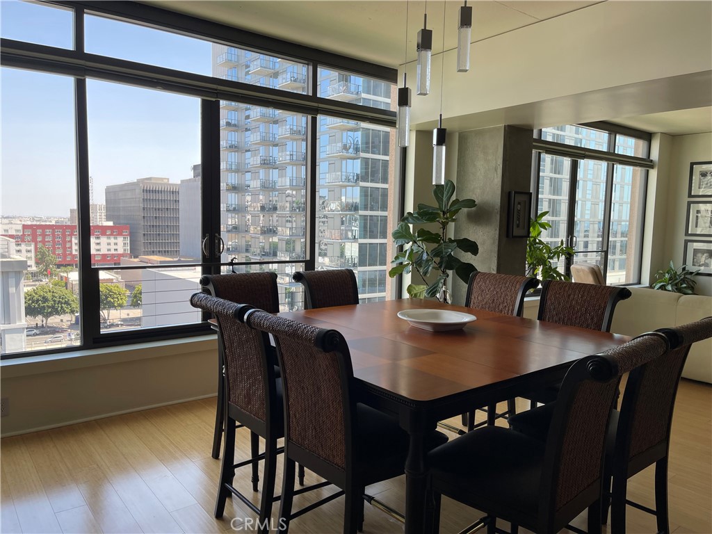 1111 S Grand 1015 — photo