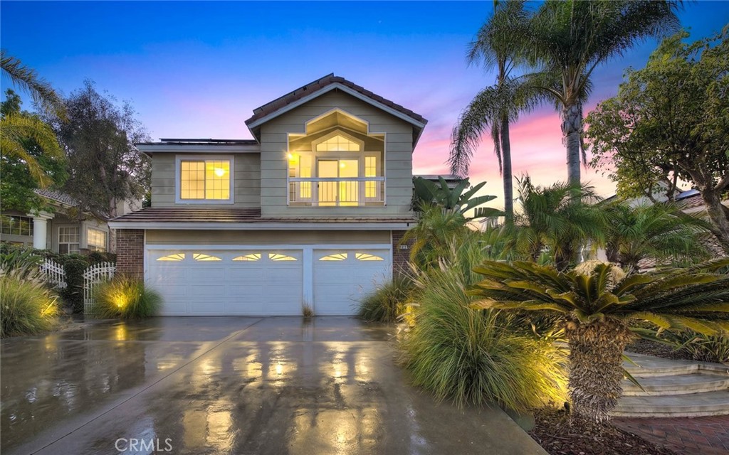15028 Avenida De Las Flores — photo