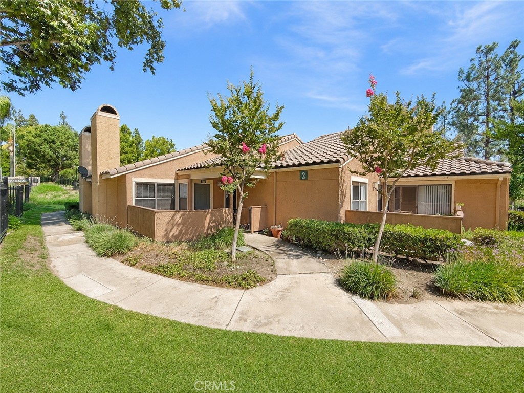 10655 Lemon Avenue 202 — photo