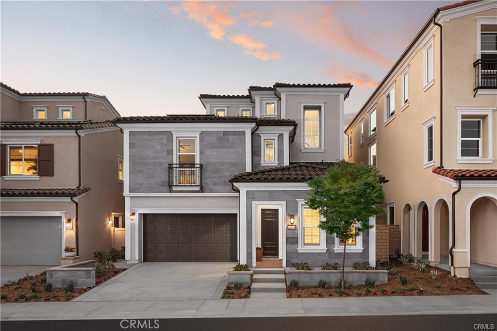 22081 Manarola — photo