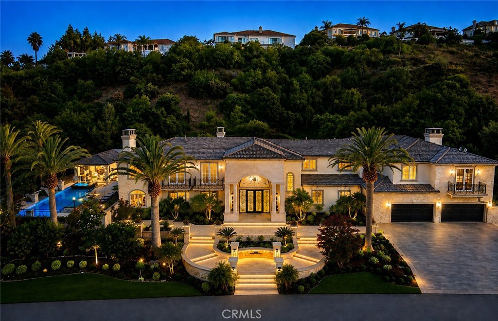 2855 Oak Knoll Drive — photo