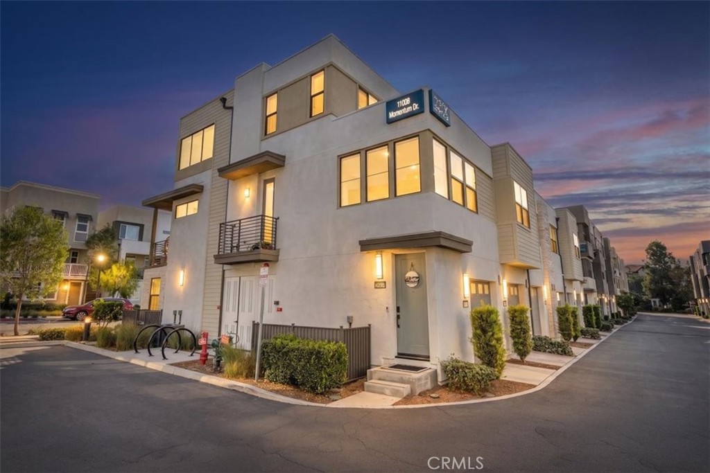 11010 Momentum Drive — photo