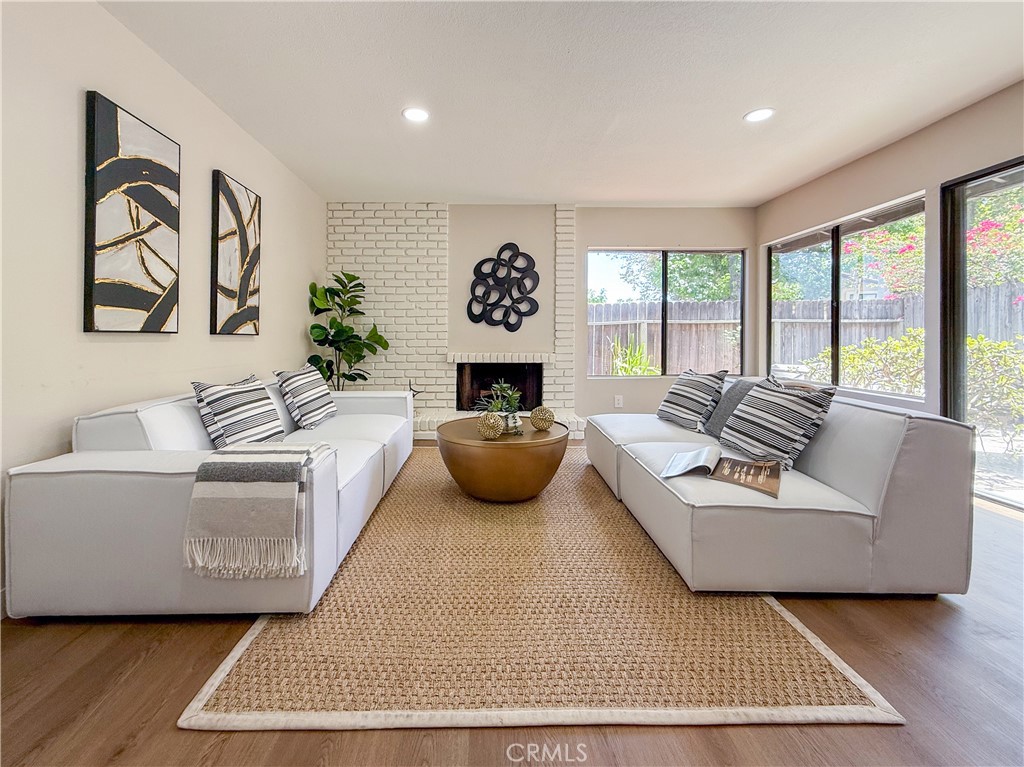 1034 E Romney Drive — photo