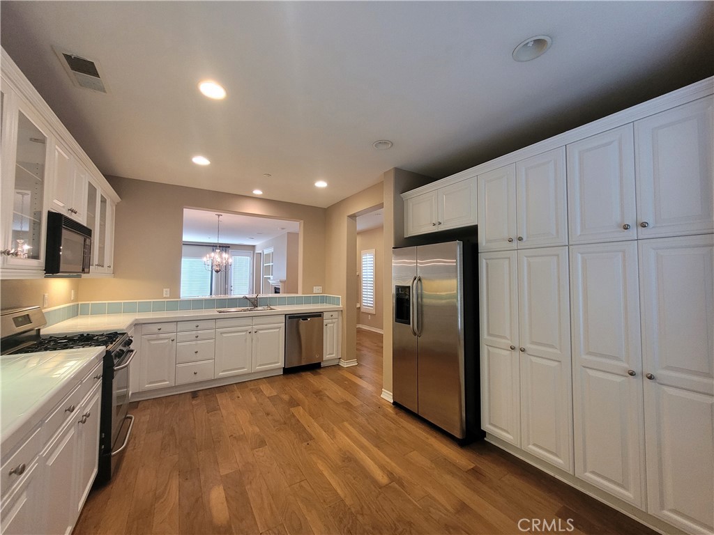 4022 Sutton Court, Riverside, CA 92501 — photo 3