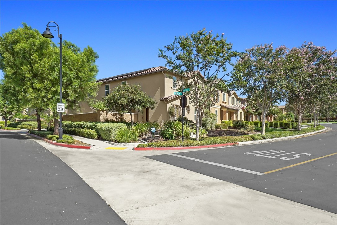 7255 Roselai Court — photo