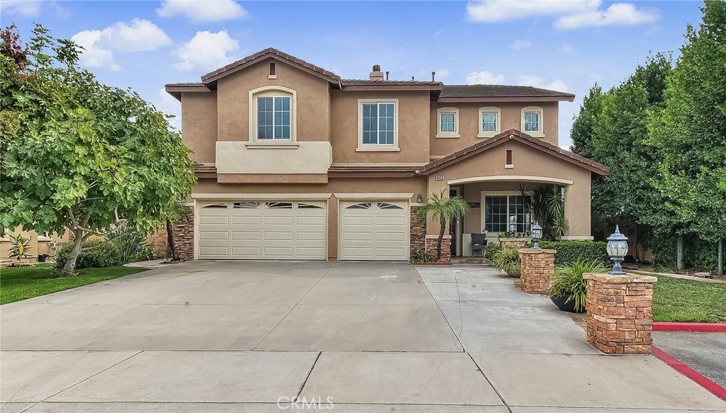 4653 Lombardy Court — photo