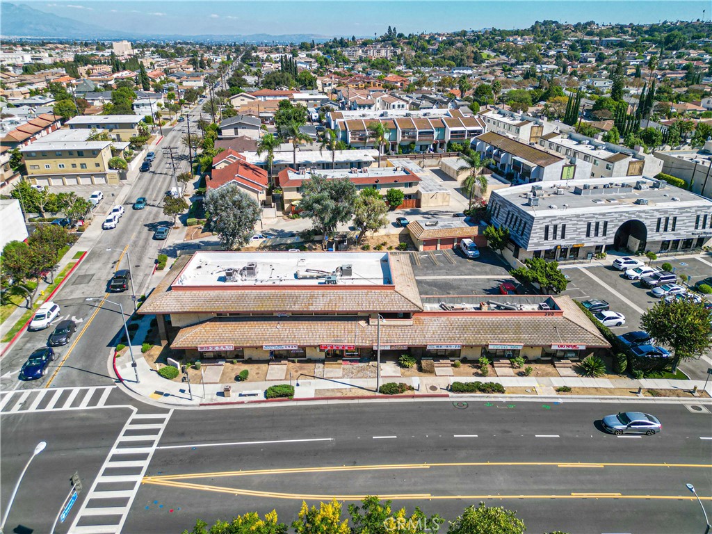 300 S Atlantic Boulevard — photo