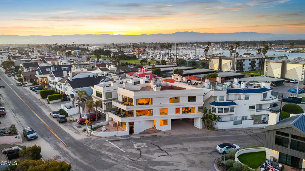 3300 Ocean Drive — photo