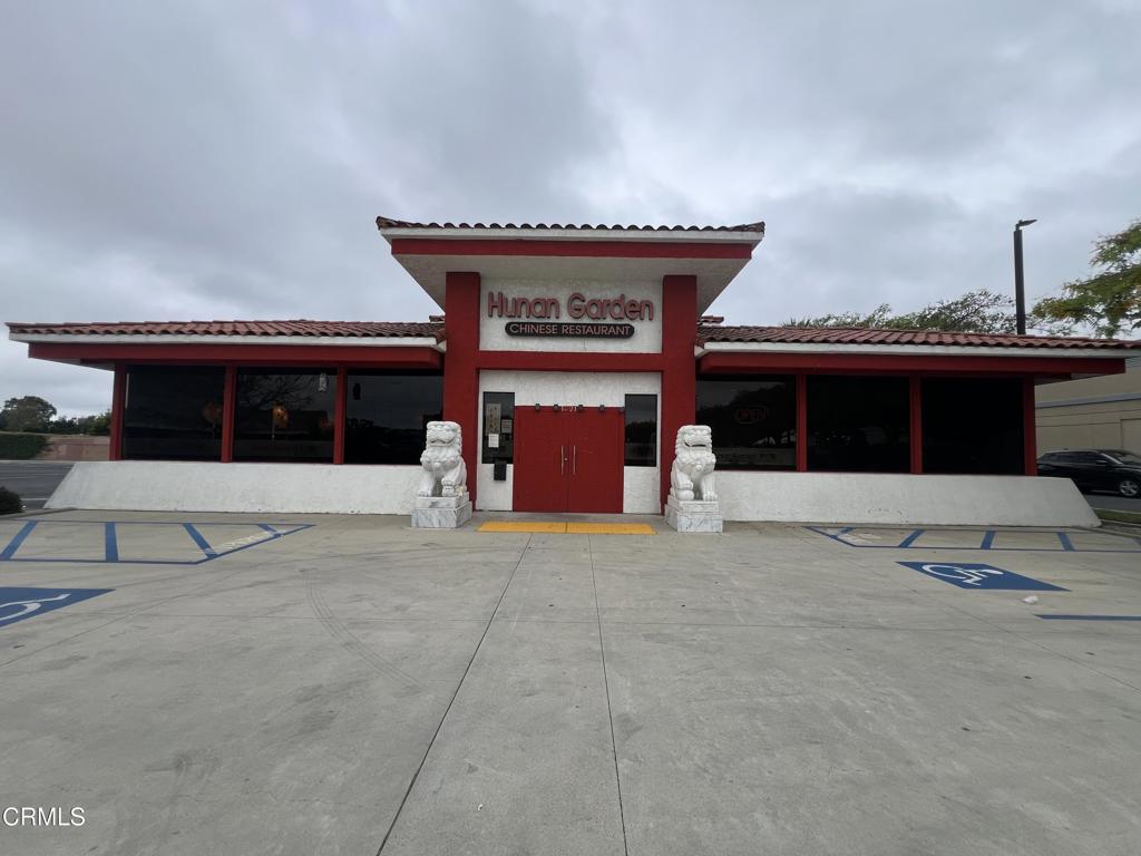 1621 N Oxnard Boulevard — photo