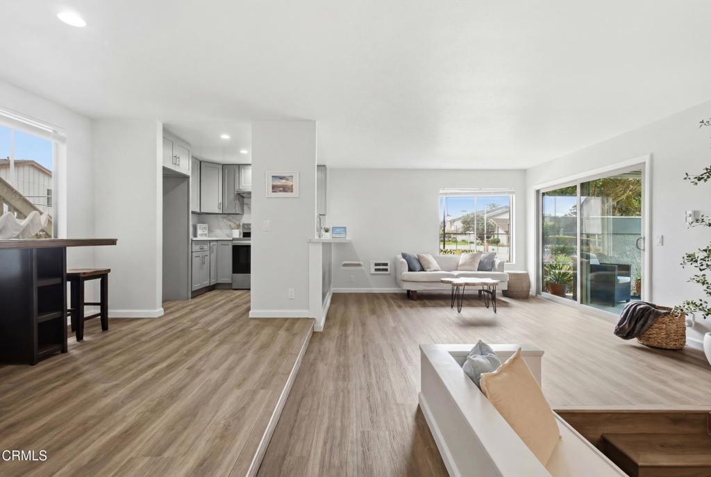 3107 Harbor Boulevard — photo