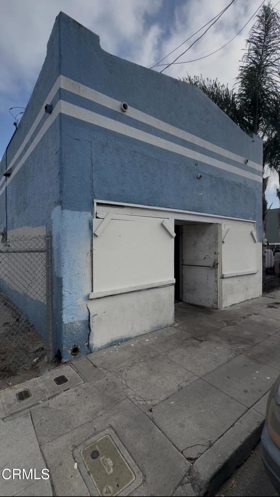 140 E 6th Street — photo