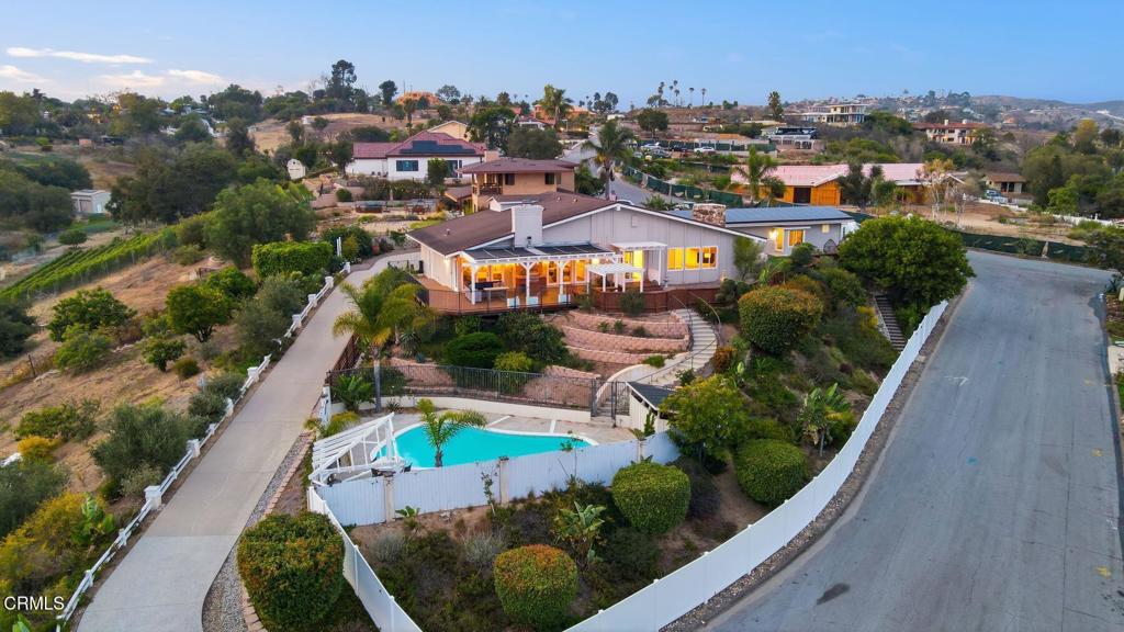 585 Otero Court — photo