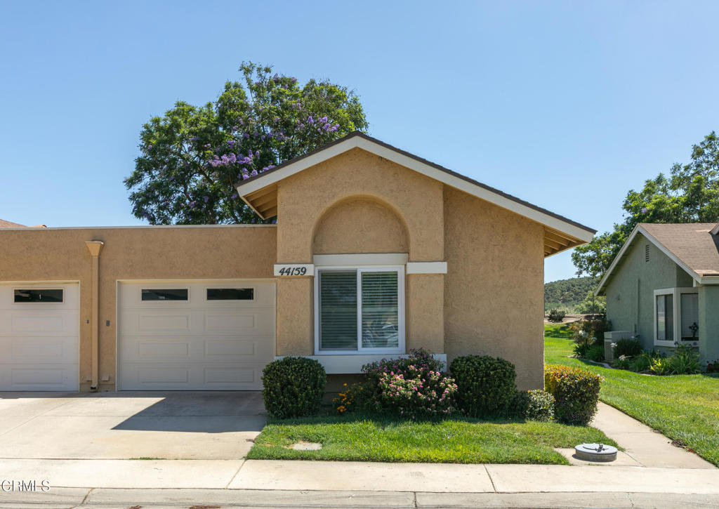 44159 Village 44 — photo