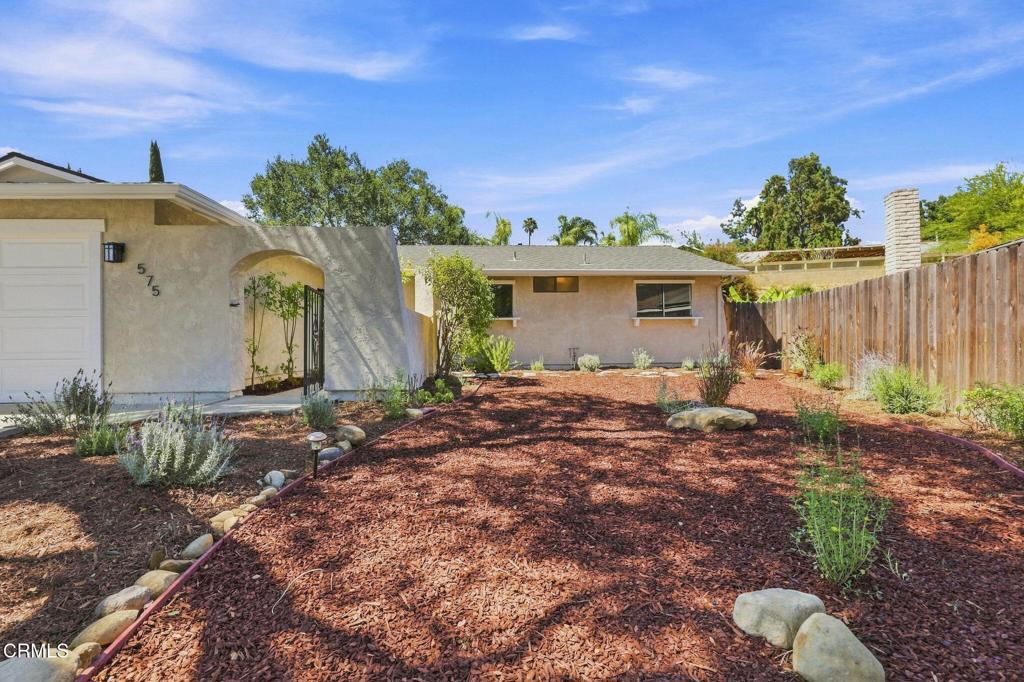 575 E Thomas Street — photo