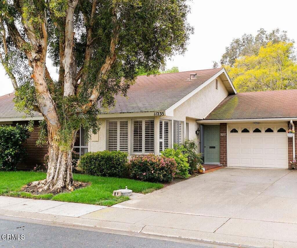 11235 Village 11 — photo