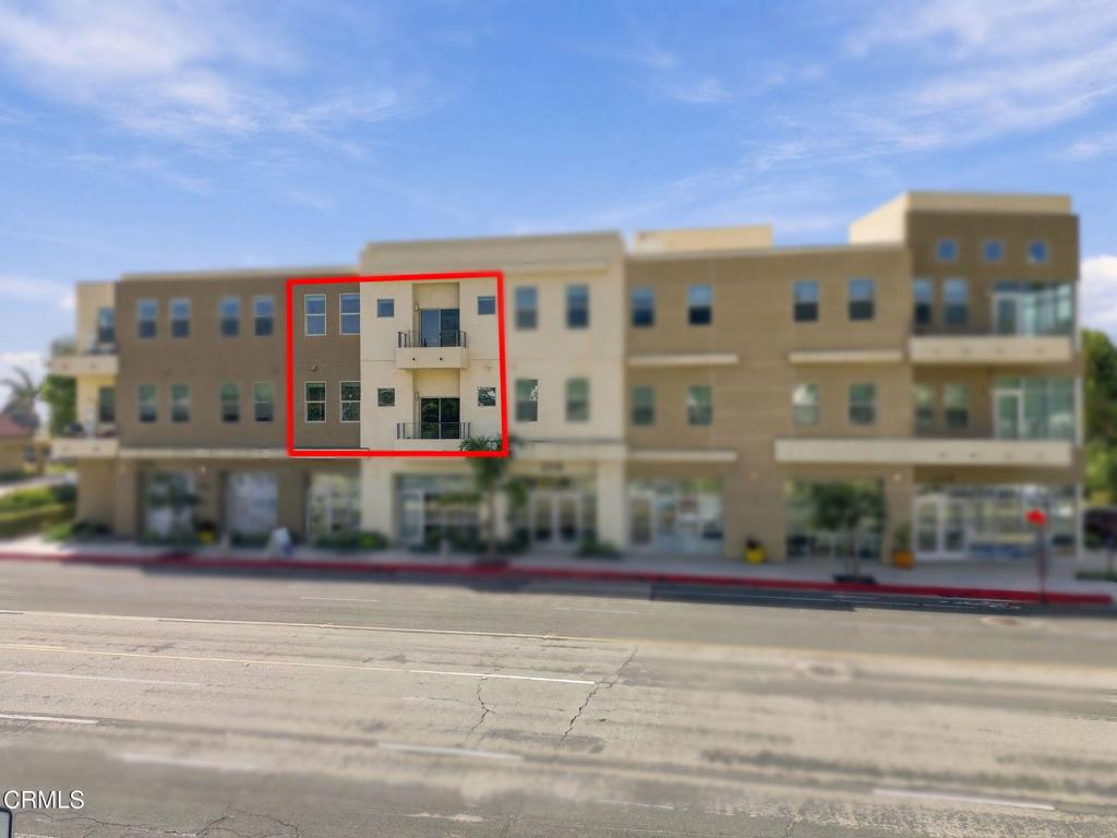 2218 E Main Street 303 — photo