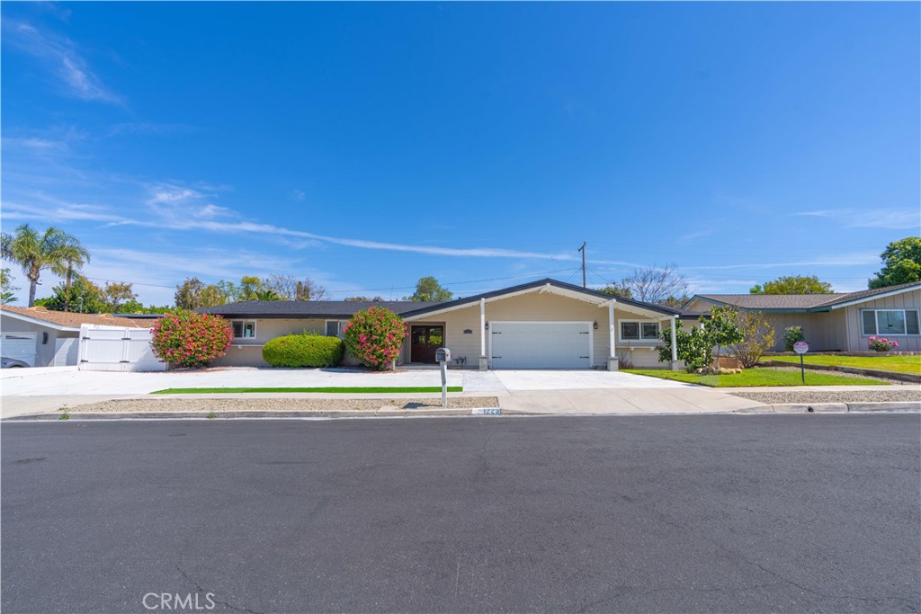 1229 Coventry Drive — photo