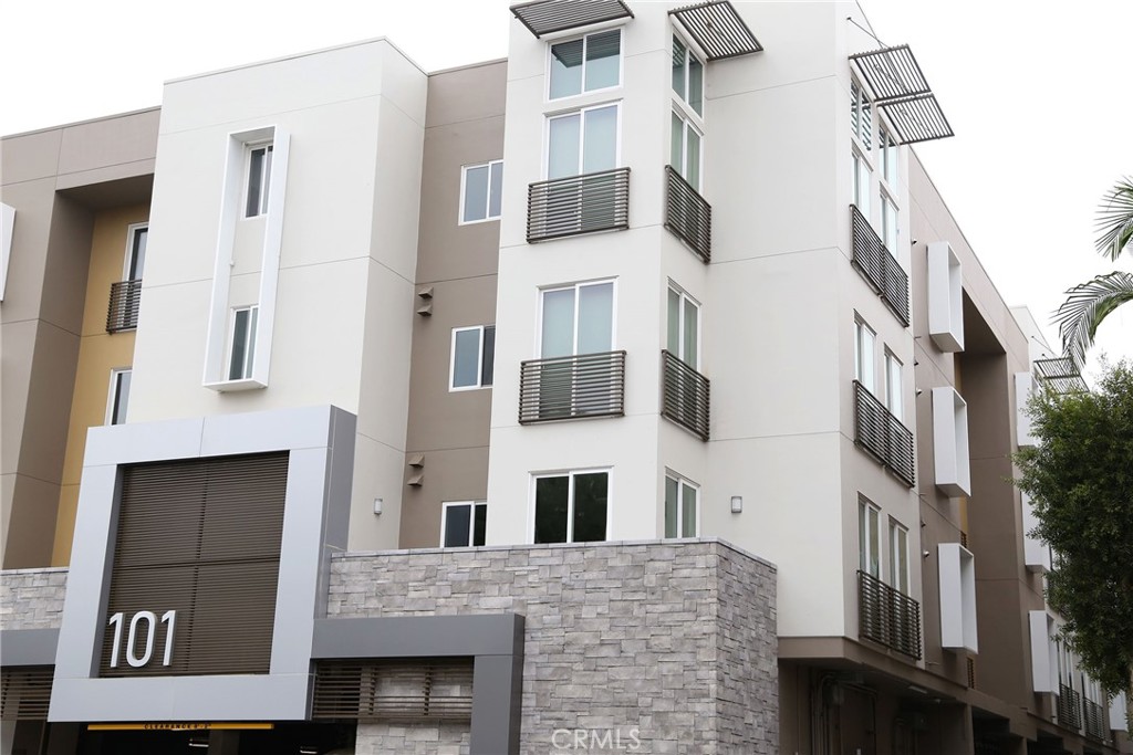 101 S Chapel Avenue 203 — photo