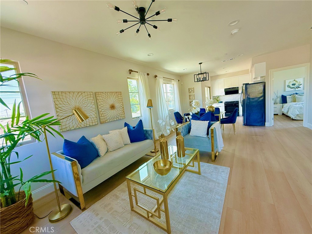 4437 Stewart a — photo