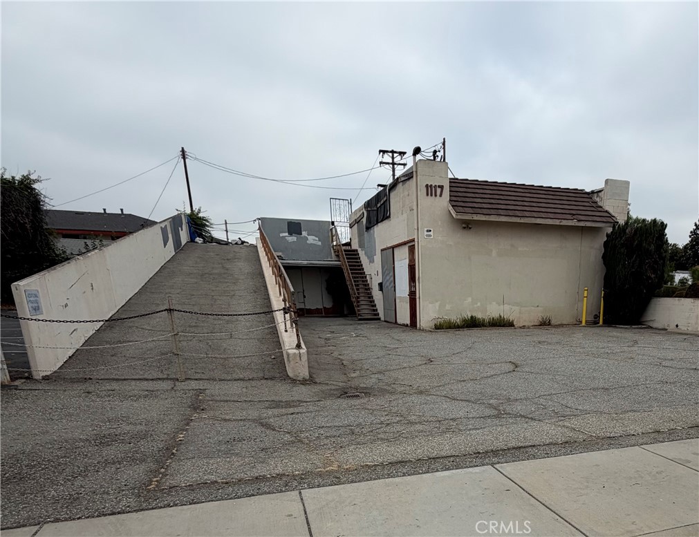 1117 E Main Street — photo