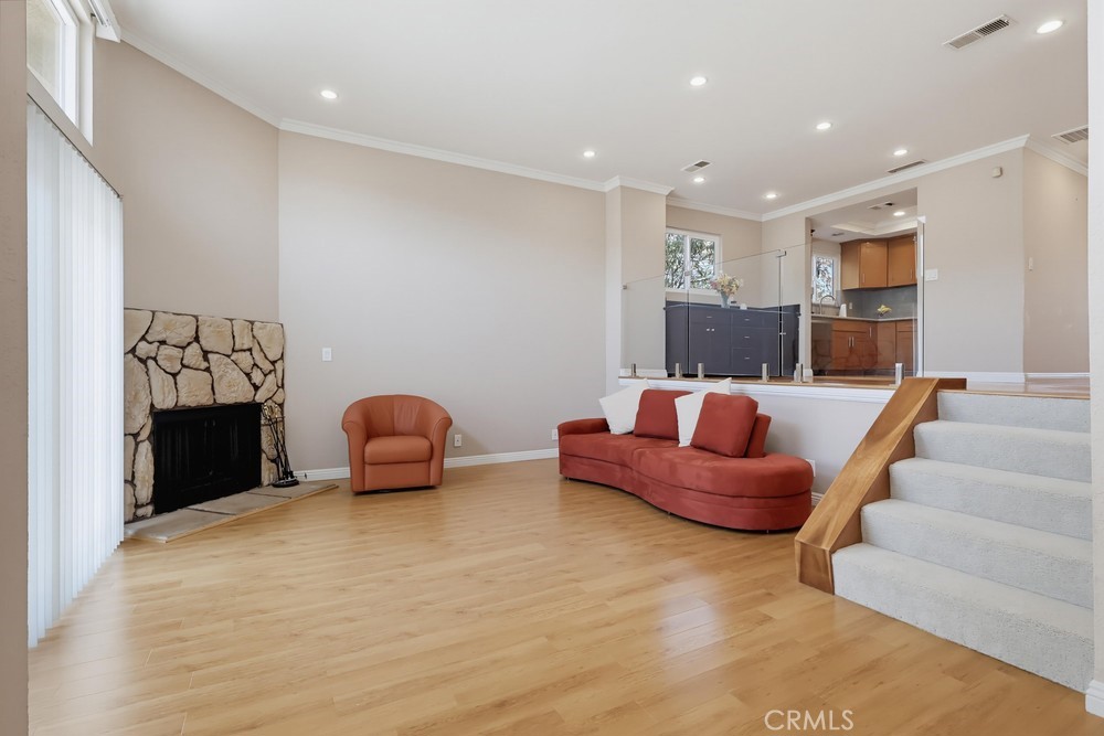 415 Sefton Avenue G — photo