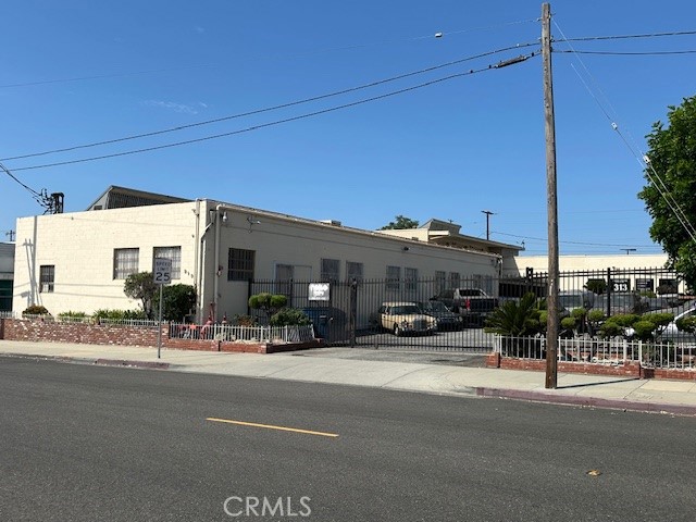 313 S Raymond Avenue — photo