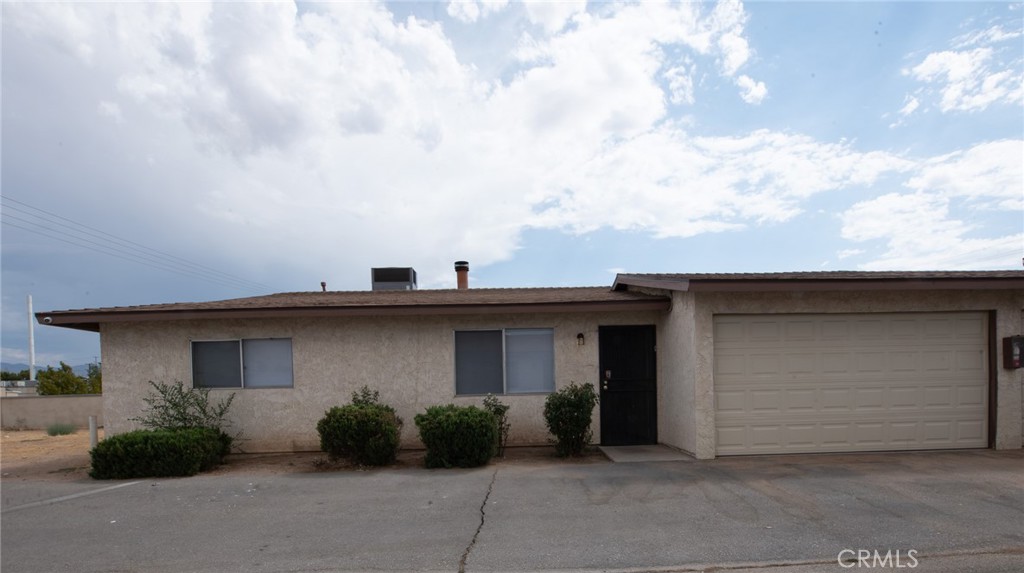 12212 Kiowa 1 — photo