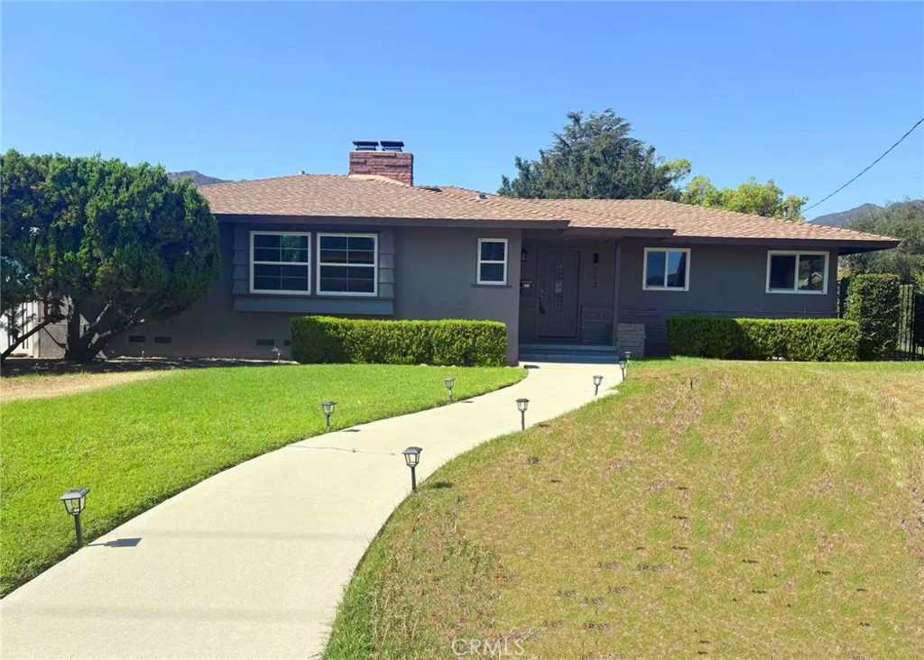 883 E Leadora — photo