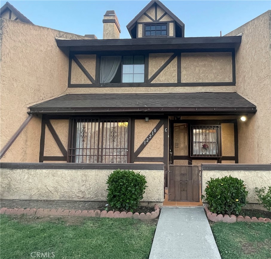 12210 Kerrwood #C — photo