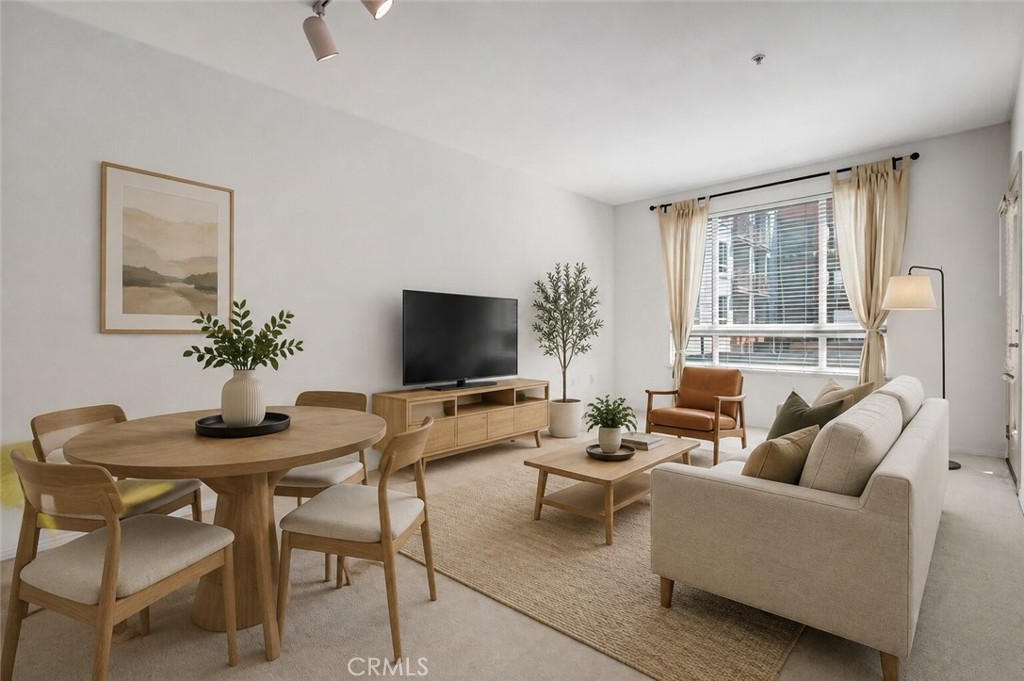 100 S Alameda 280 — photo