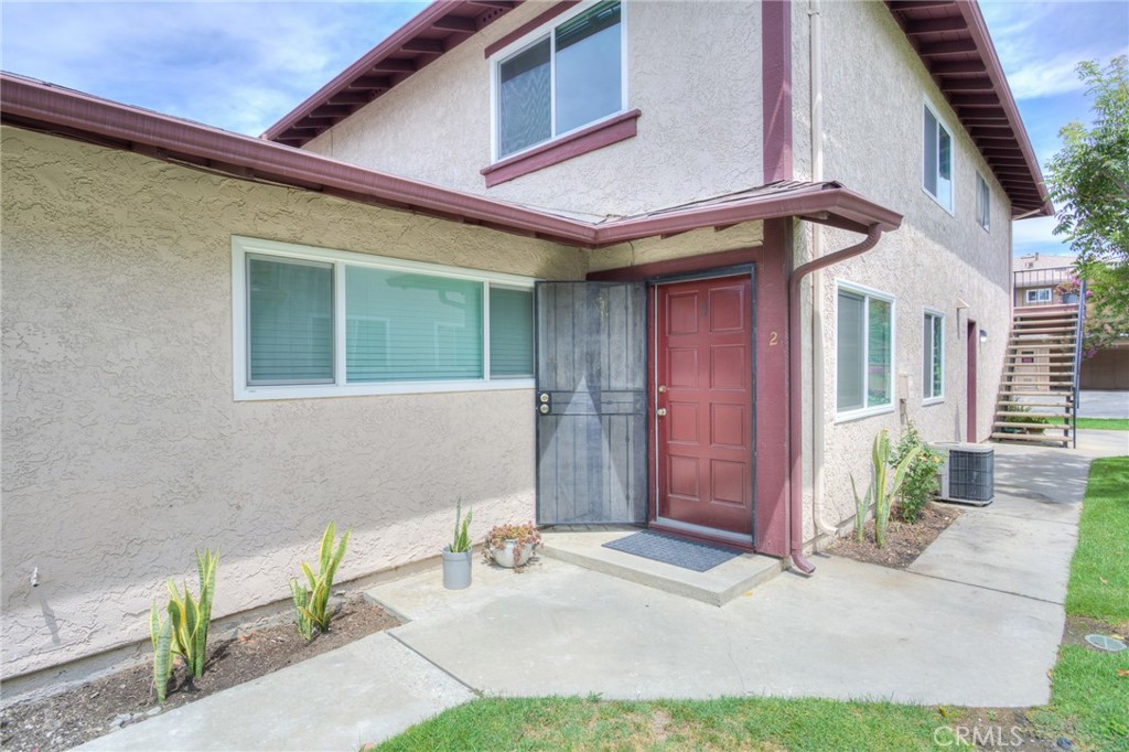 1085 W Sierra Madre 2 — photo