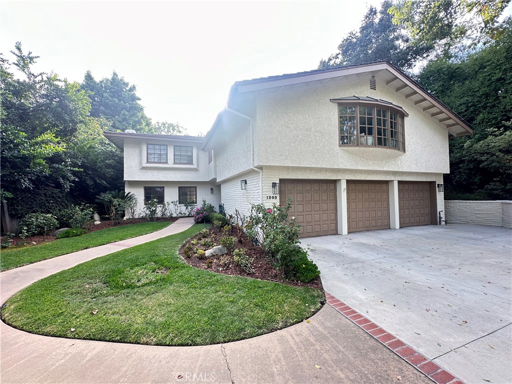 1203 Patton Way — photo