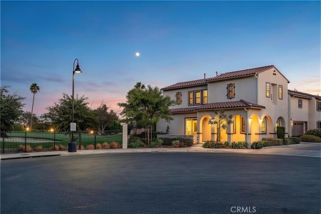 1618 Mickelson Court — photo