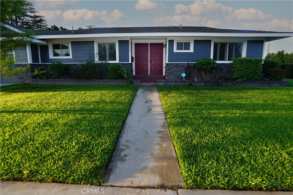 8438 Heston — photo