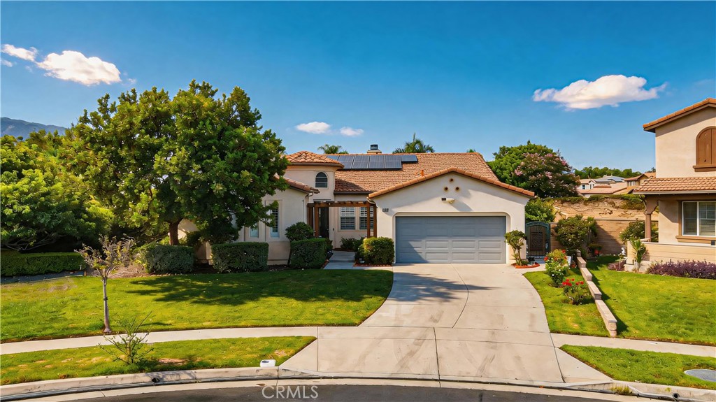 13482 Redwood — photo