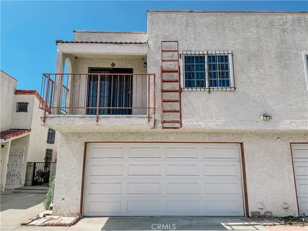 11226 Elliott B — photo