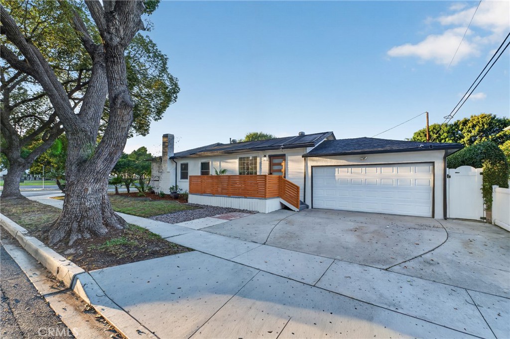 5103 Peabody Street — photo