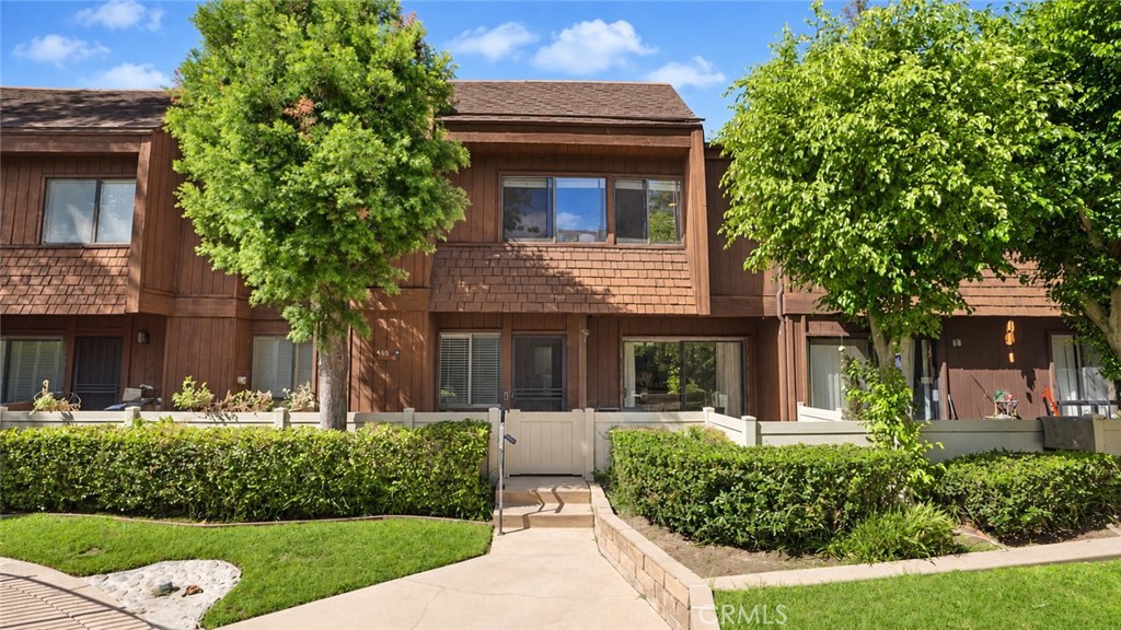 455 W Duarte Road 4 — photo