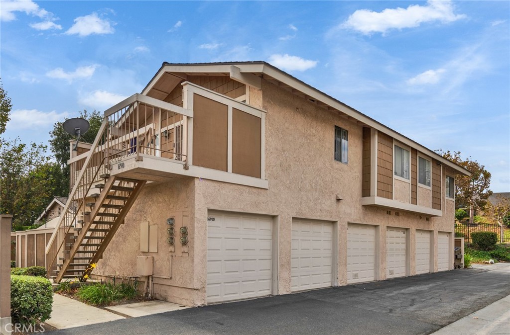 16910 Chalford Court — photo