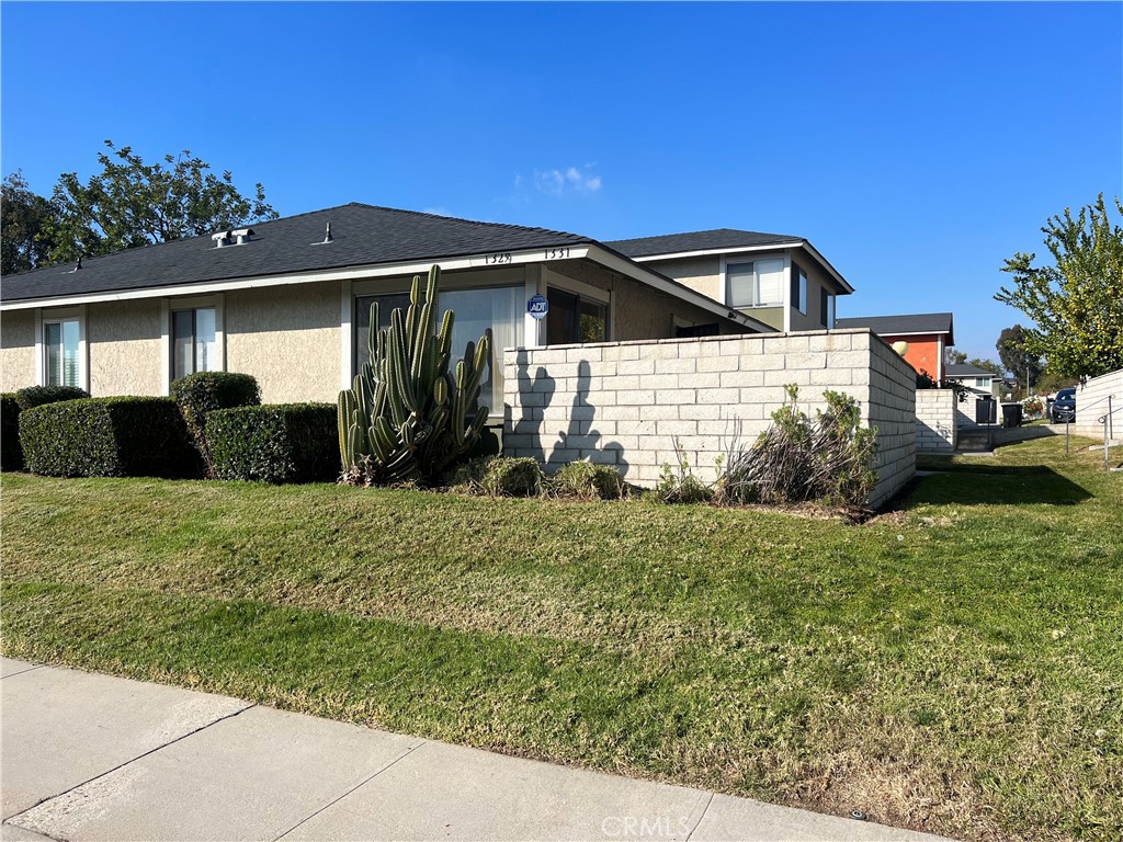 1329 Parkside Drive — photo