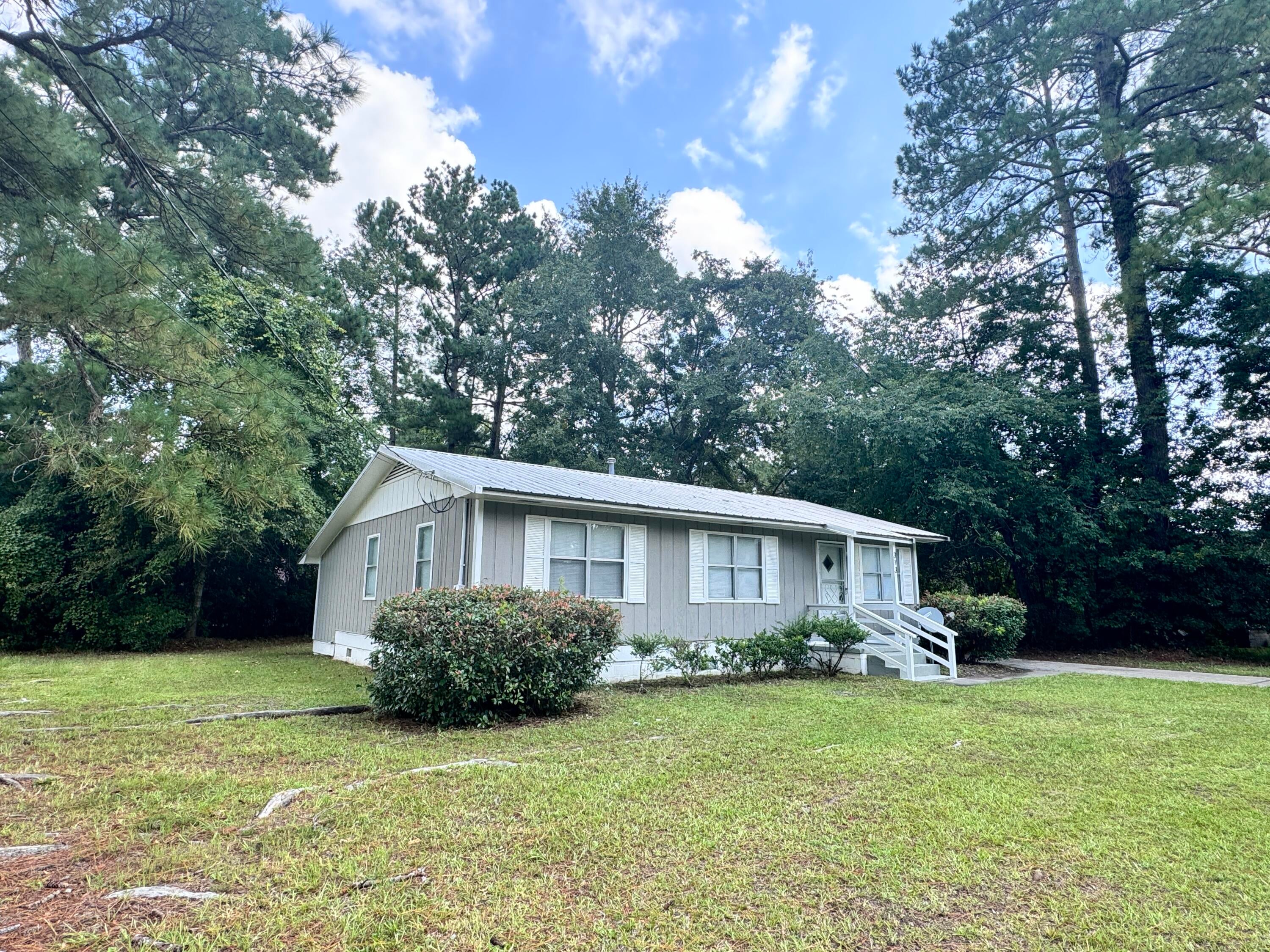 313 Pine Needle Road — photo