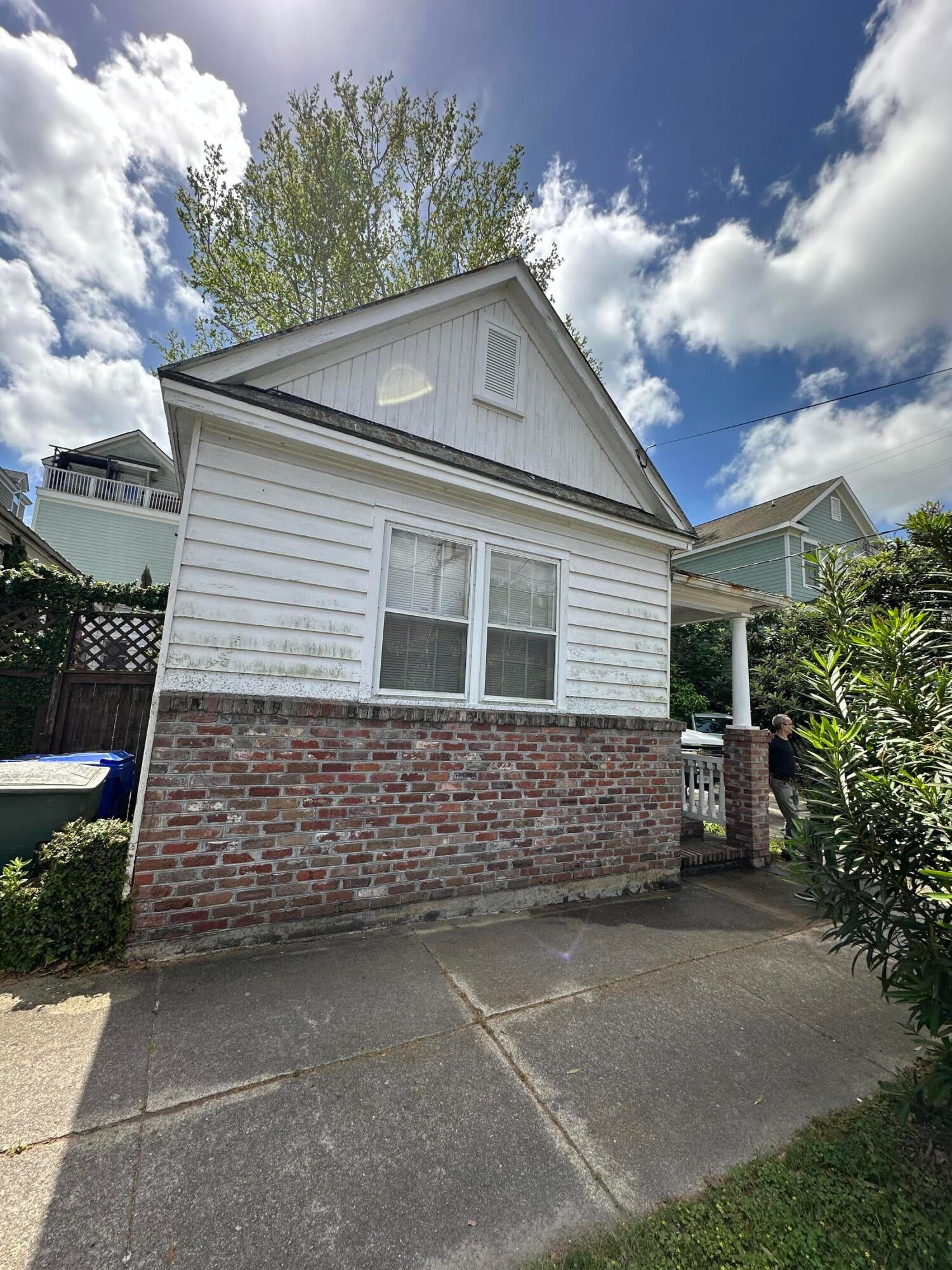 227 & 229 Fishburne Street — photo