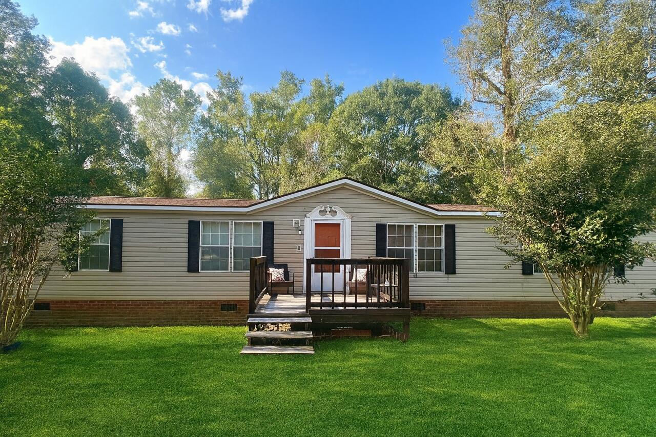 1159 Challenger Court — photo